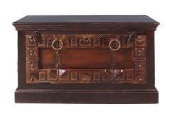 Jalatsikapp Almirah, taaskasutatud puit/pruun