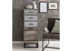 Kummut Mailbox, naturaalne tamm