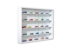 Seinavitriin Compilati, valge