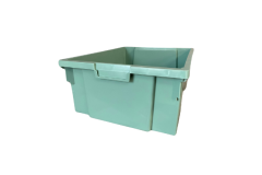 Plastmasist suur kast LEO